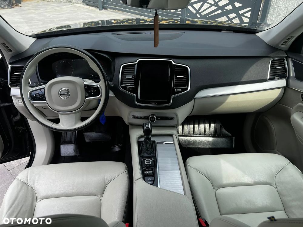 Volvo XC 90 D5 AWD Momentum 7os - 5
