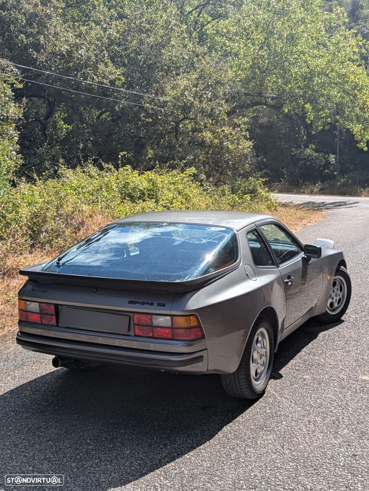 Porsche 944 S - 6
