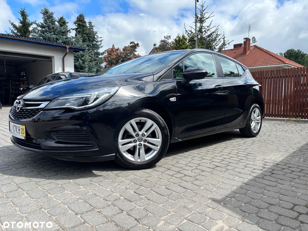 Opel Astra 2017 photo 2
