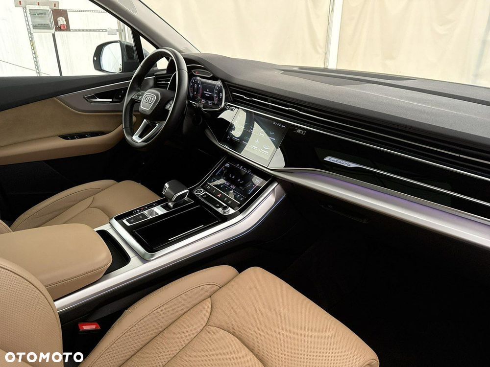 Audi Q7 - 24