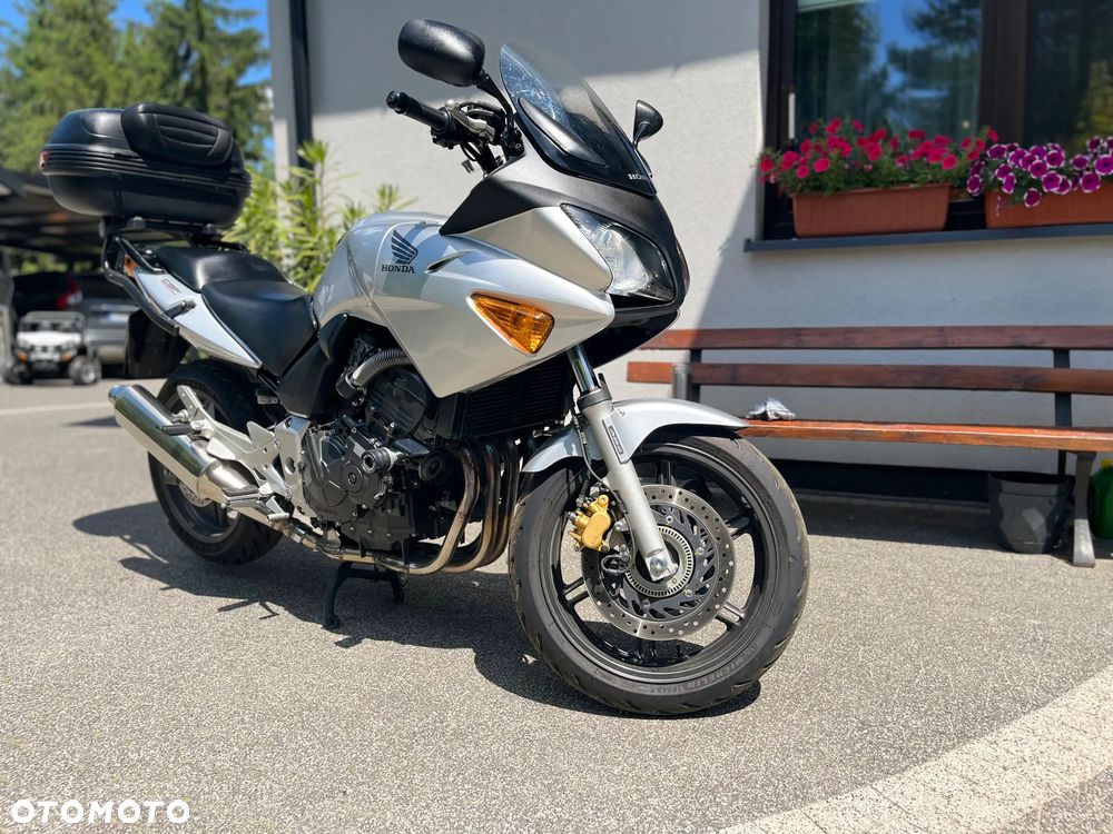 Honda CBF - 2