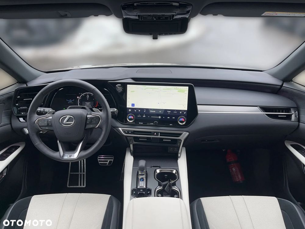 Lexus RX - 8