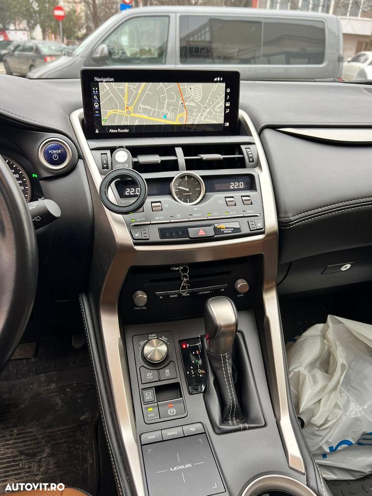 Lexus Seria NX 300h AWD Executive Plus - 8
