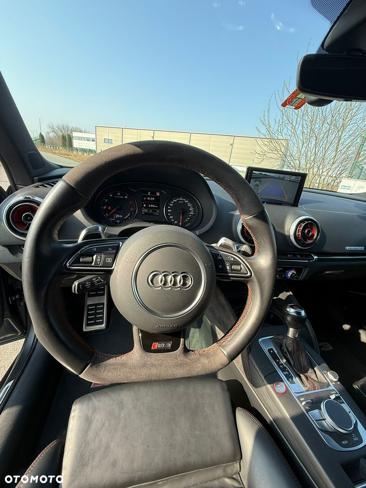 Audi RS3 Sportback Standard - 14