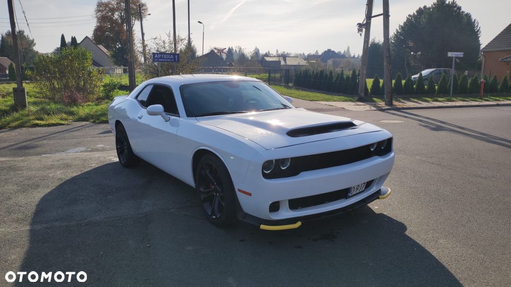 Dodge Challenger 5.7 R/T - 1