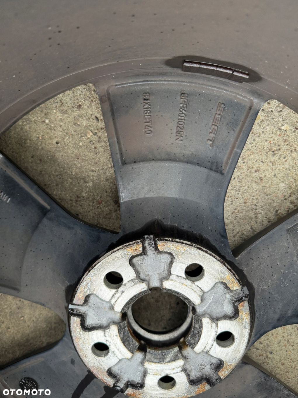 Cupra Formentor 1,5 TSI 2022r Felgi z oponami 245/45R18 - 7
