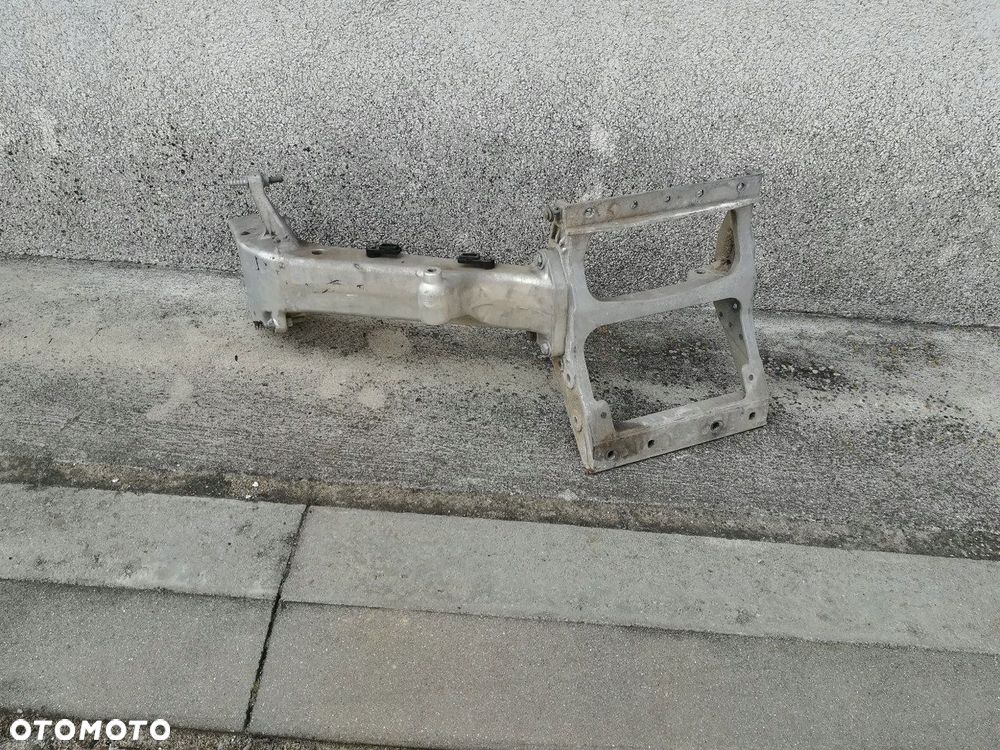 RENAULT RANGE GAMA D MOCOWANIE ZDERZAKA STOPNIA L - 1