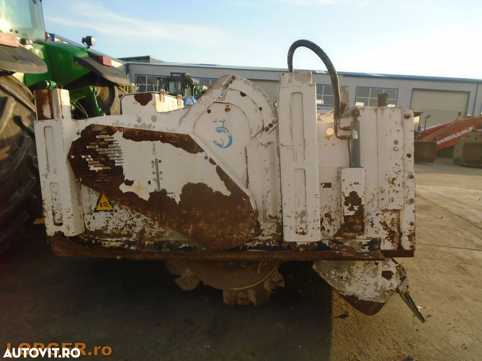 John Deere 8530 cu stabilizator de sol Wirtgen WS 250 - 15