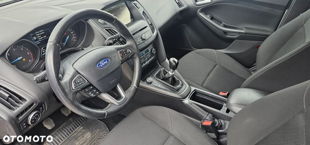 Ford Focus 2.0 TDCi Titanium ASS - 19