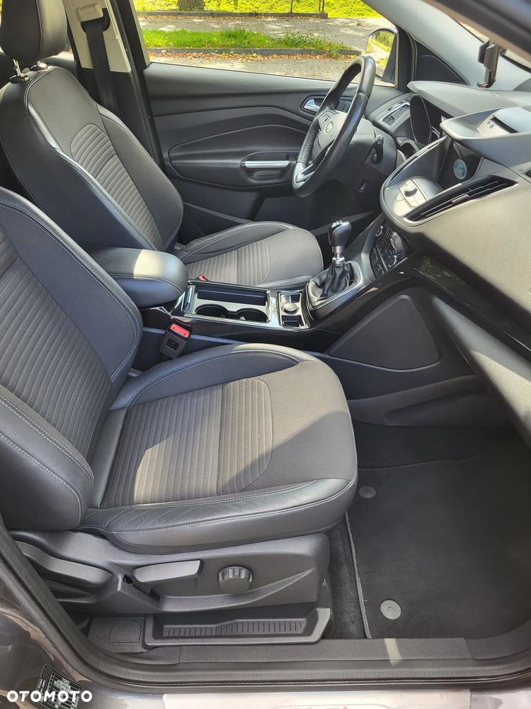 Ford Kuga 2.0 TDCi AWD Titanium - 22
