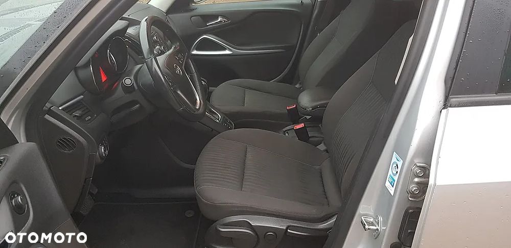 Opel Zafira Tourer 2.0 CDTI Automatik Style - 9