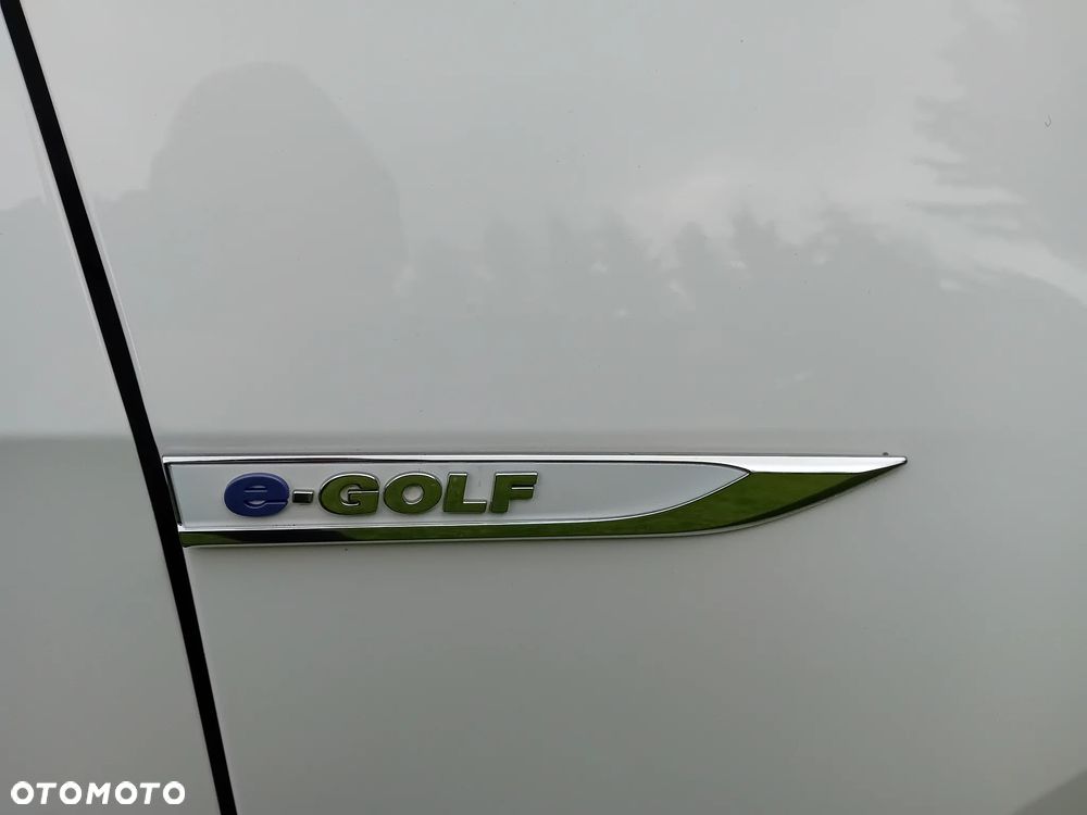 Volkswagen Golf - 30