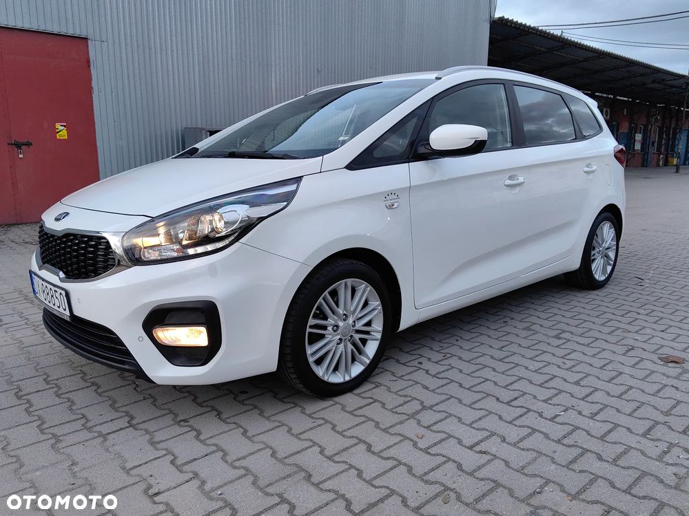 Kia Carens 1.7 CRDi 141 UEFA EURO 2016 - 5