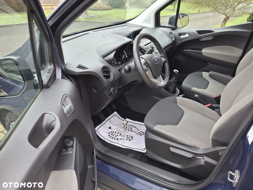 Ford Tourneo Courier 1.0 EcoBoost Ambiente - 9
