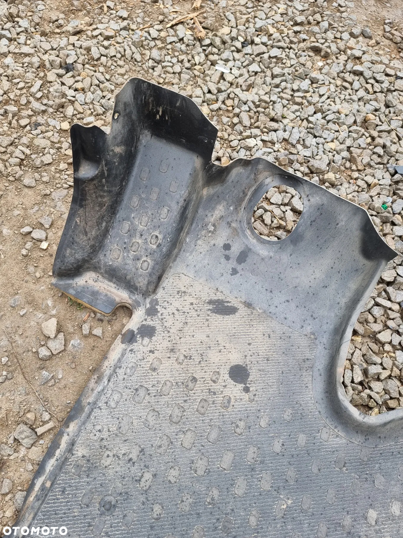 83660010 749025620R Wykładzina podłogowa mata Renault Trafic III - 4