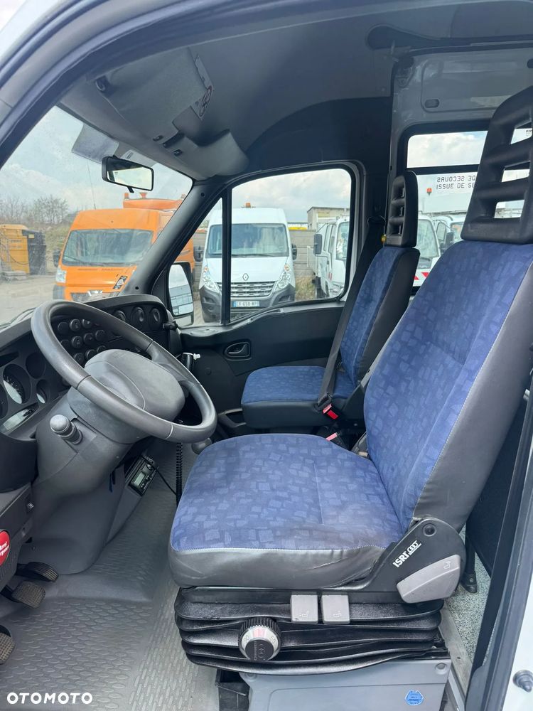 Irisbus Iveco Daily Klima Tylko 157 tyś km z Wojska Francuskiego 17 Osobowy - 11