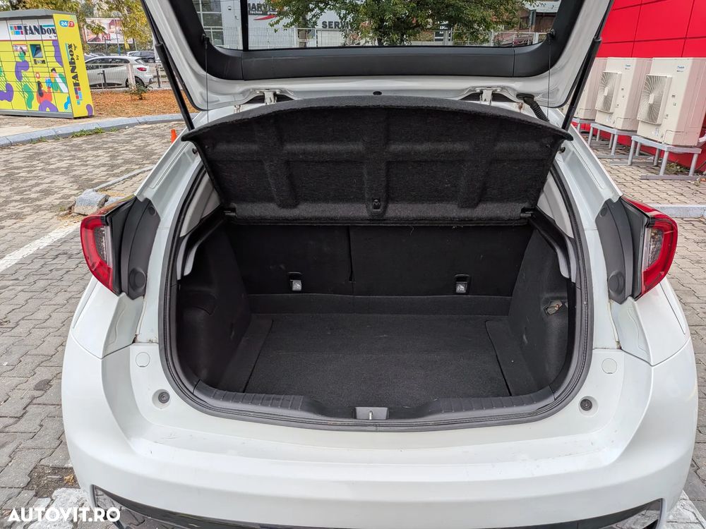 Honda Civic 1.8 i-VTEC MT Elegance Winter Pack - 6