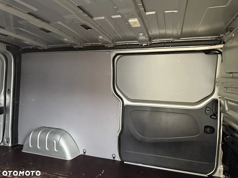 Opel Vivaro L2H1 - 10