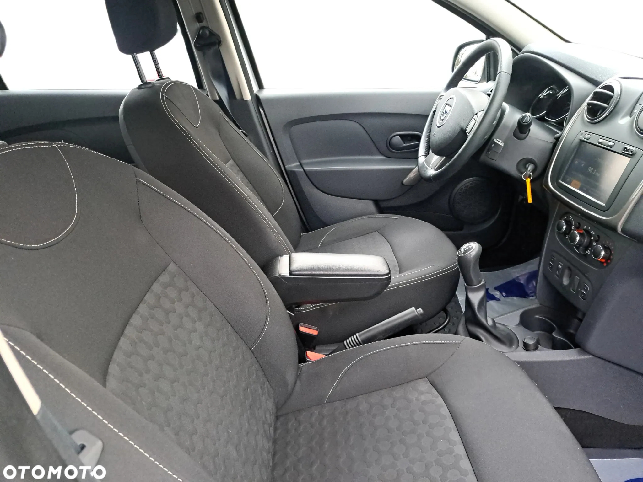 Dacia Sandero 0.9 TCe Laureate - 11