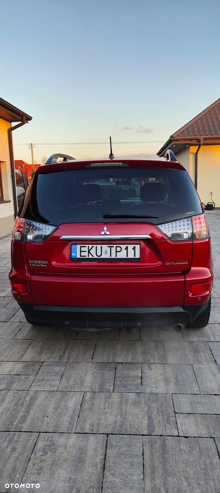 Mitsubishi Outlander 2.4 4WD CVT Intense - 6