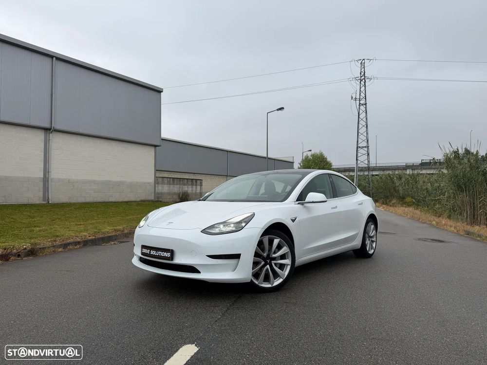 Tesla Model 3 Standard Range Plus RWD - 1
