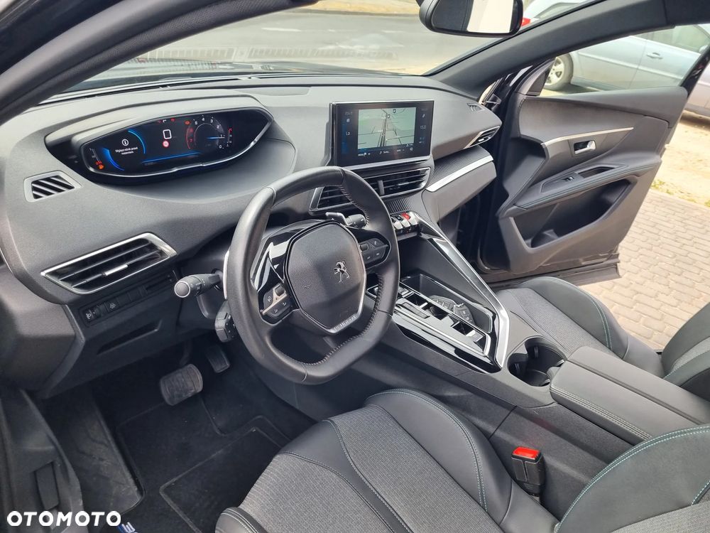 Peugeot 3008 1.2 PureTech Allure S&S EAT6 - 18