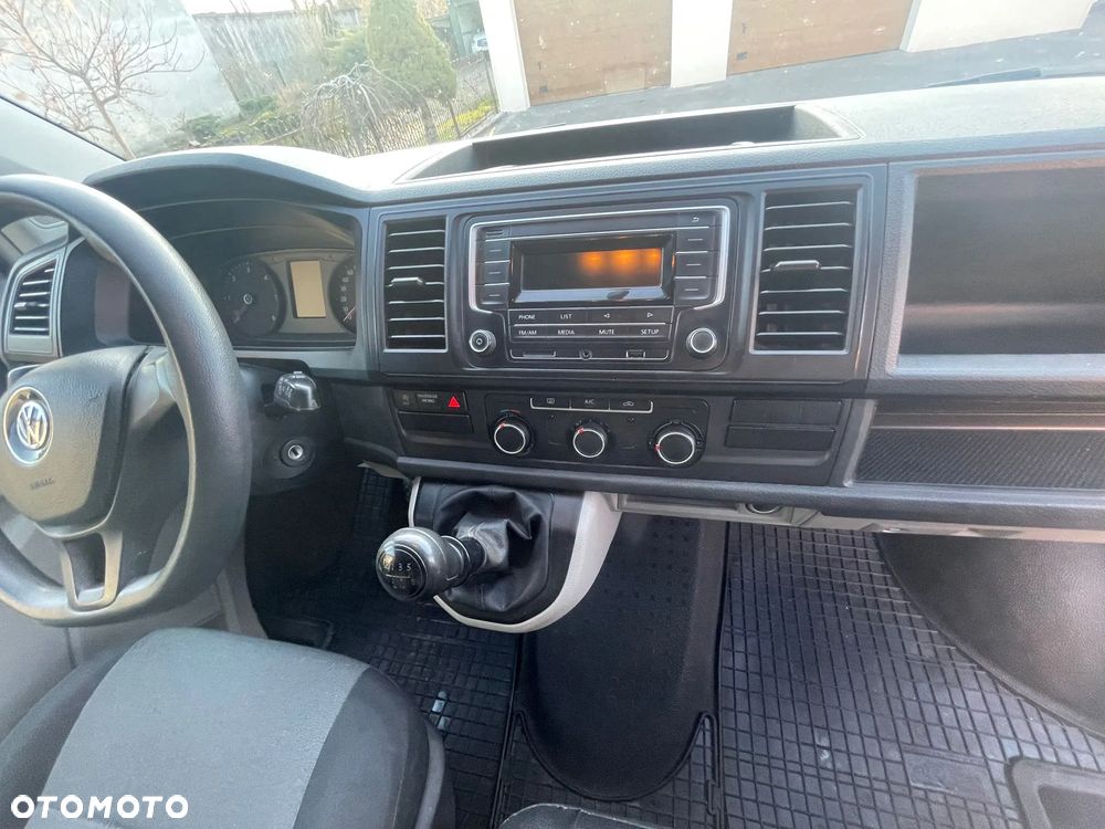 Volkswagen Transporter T6 - 14