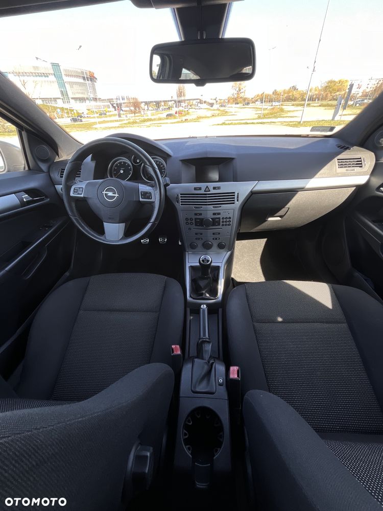 Opel Astra 1.6 Sport - 15
