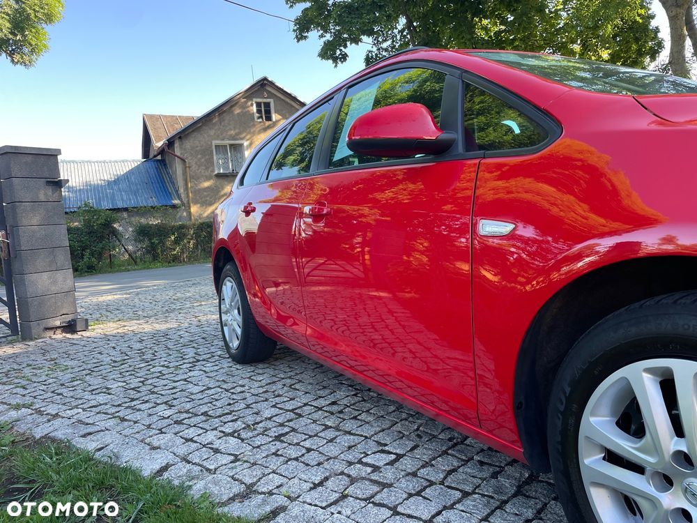 Opel Astra 1.6 Color Edition - 26