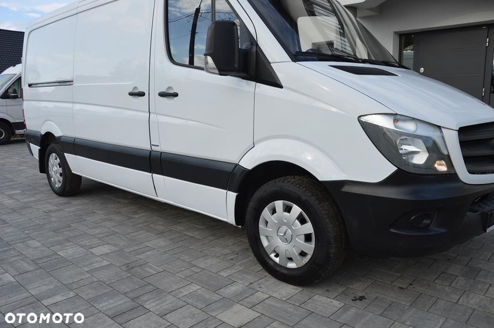 Mercedes-Benz Sprinter - 9