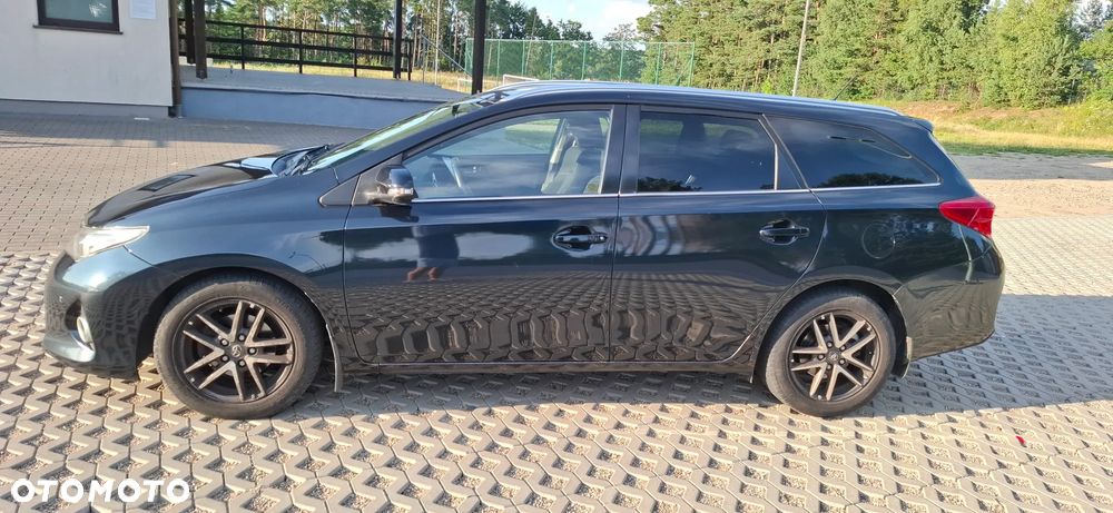 Toyota Auris 1.6 Premium MM - 2