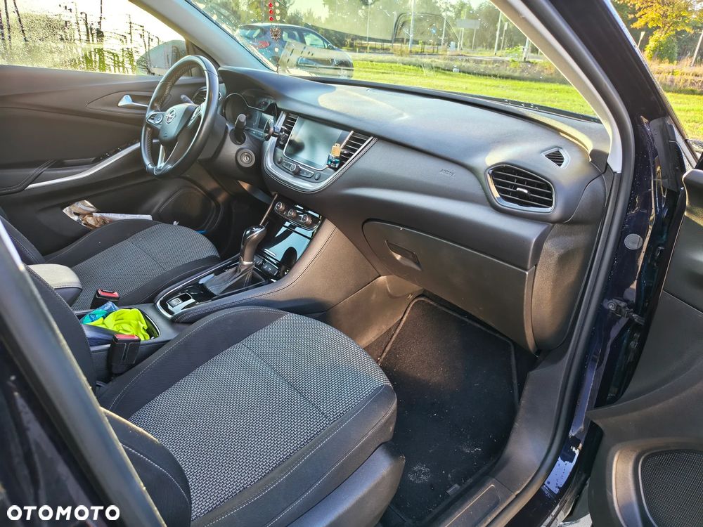 Opel Grandland X 1.2 T Enjoy S&S - 8