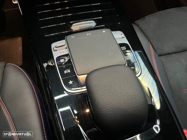 Mercedes-Benz A 250 e AMG Line - 21