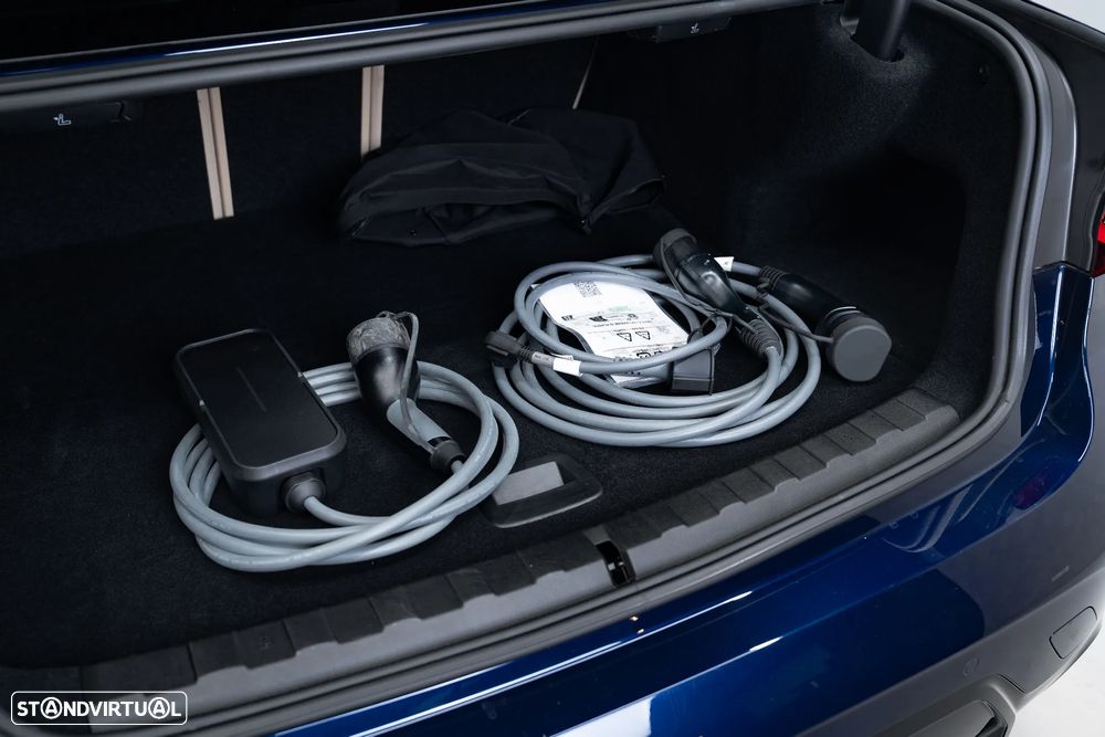 BMW 330 e Pack Desportivo M Auto - 14