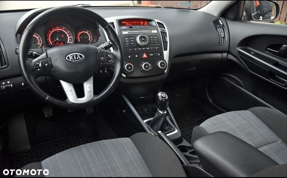 Kia Ceed 1.4 Comfort - 6