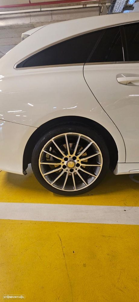 Mercedes-Benz CLA 200 d Shooting Brake AMG Line - 20