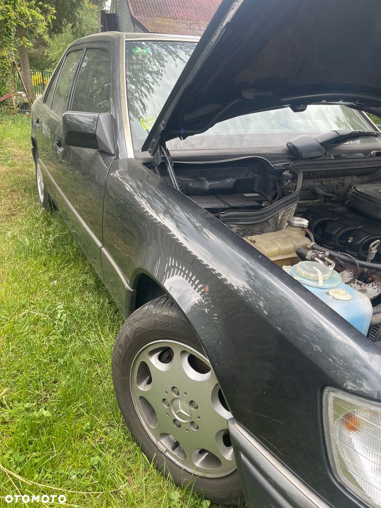 Mercedes-Benz W124 (1984-1993) - 15