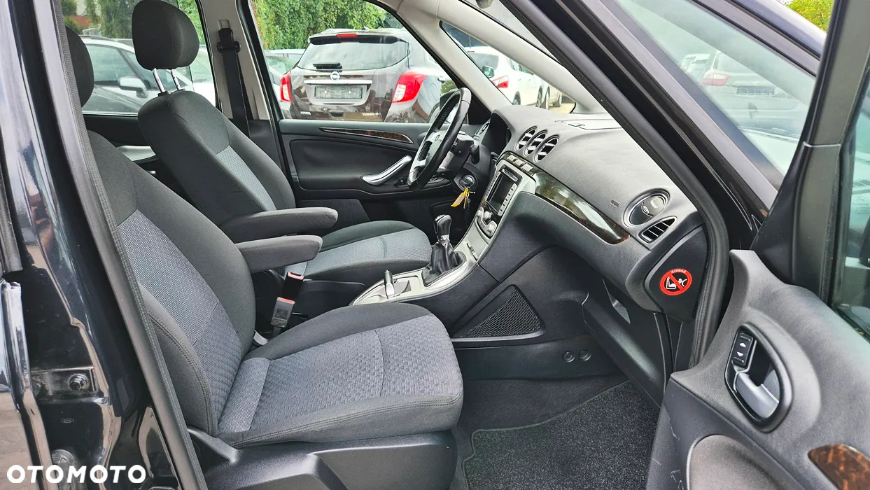 Ford Galaxy 2.0 FF Platinium X (Titanium) - 39
