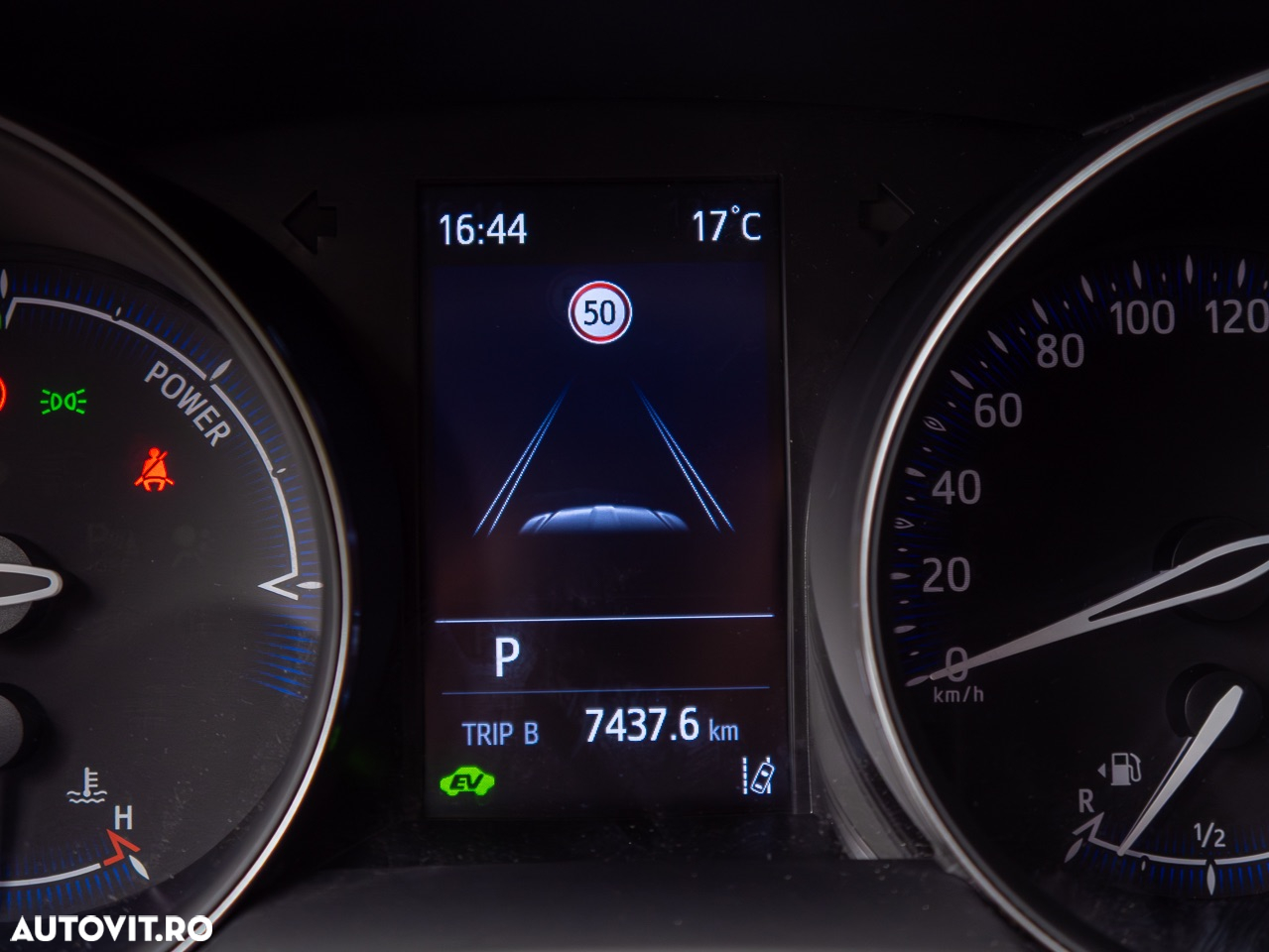 Toyota C-HR 1.8 Hybrid Business Edition - 26