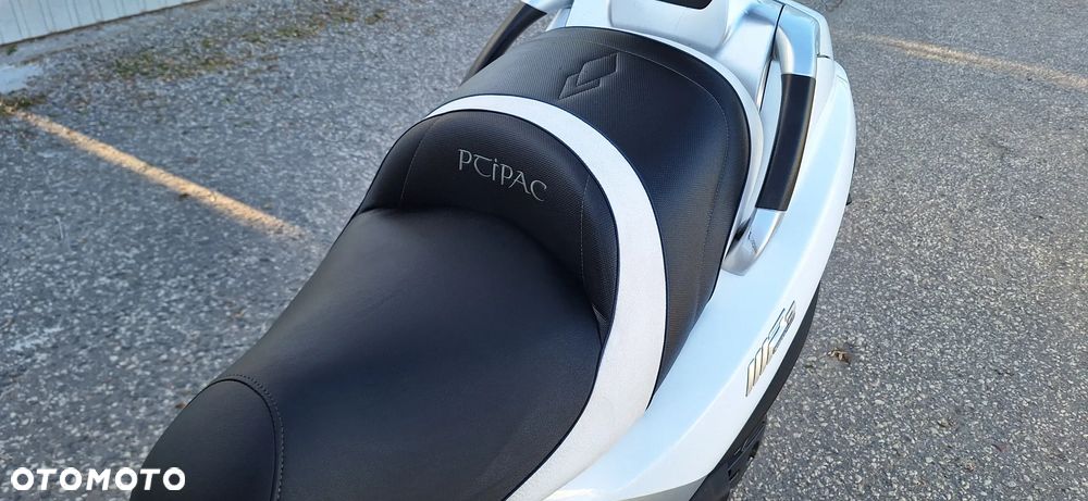 Piaggio MP-3 - 8