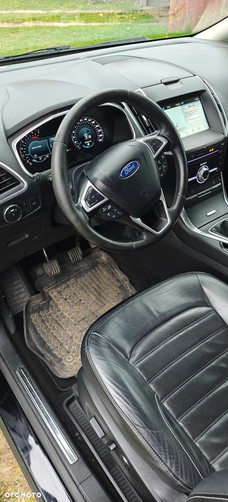 Ford Galaxy - 10
