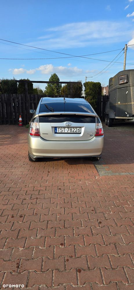 Toyota Prius 1.5 VVT-i Sol - 2