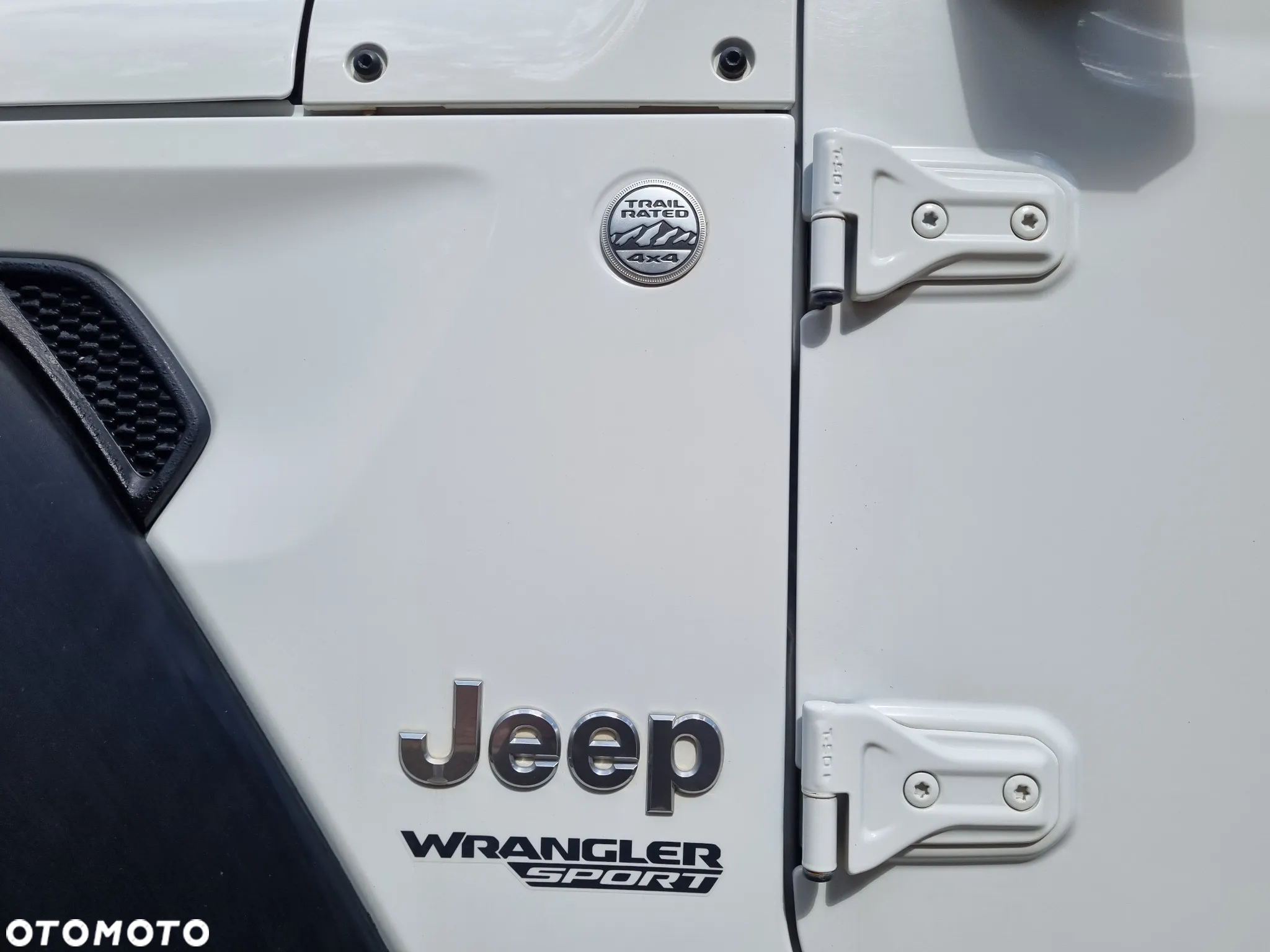 Jeep Wrangler - 11