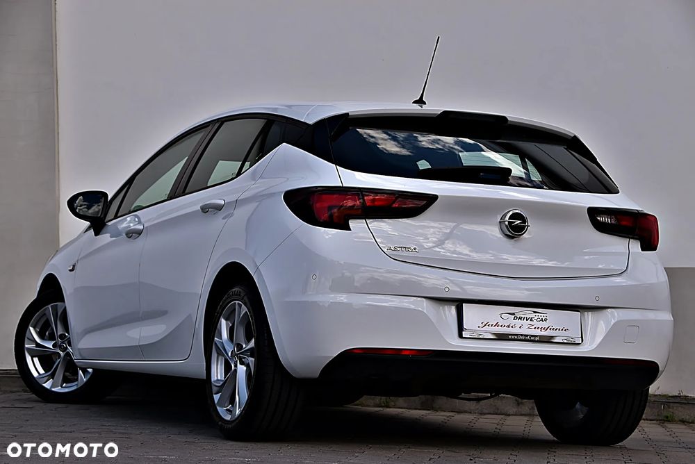 Opel Astra 1.2 T GS Line S&S - 4