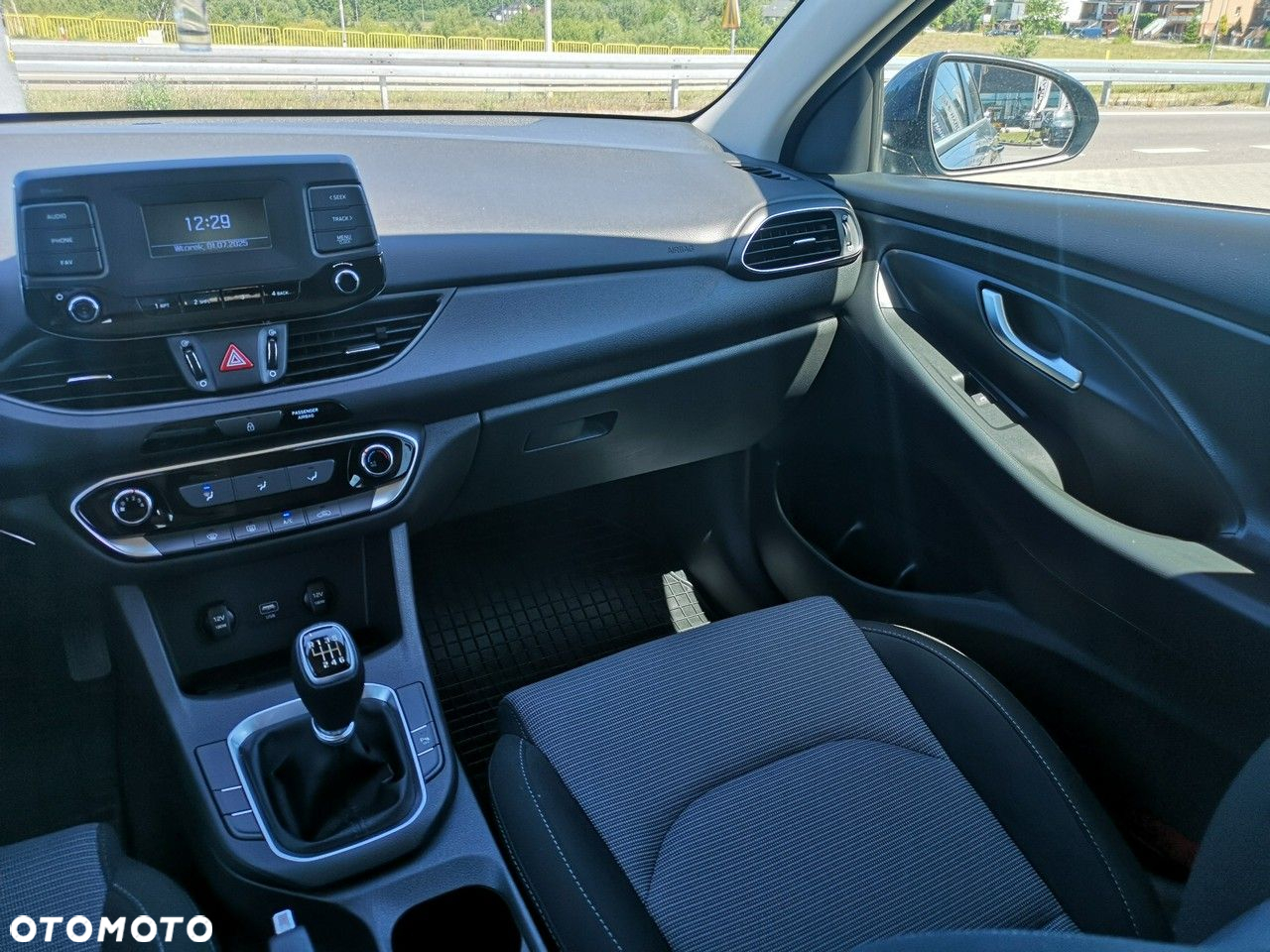 Hyundai i30 1.5 DPI Modern - 28