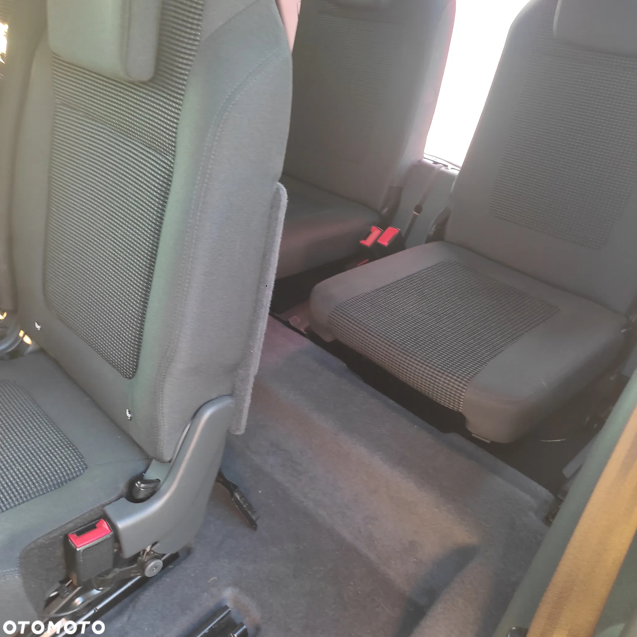 Peugeot 5008 1.6 BlueHDi Style 7os - 7
