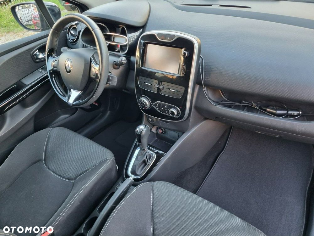 Renault Clio - 24