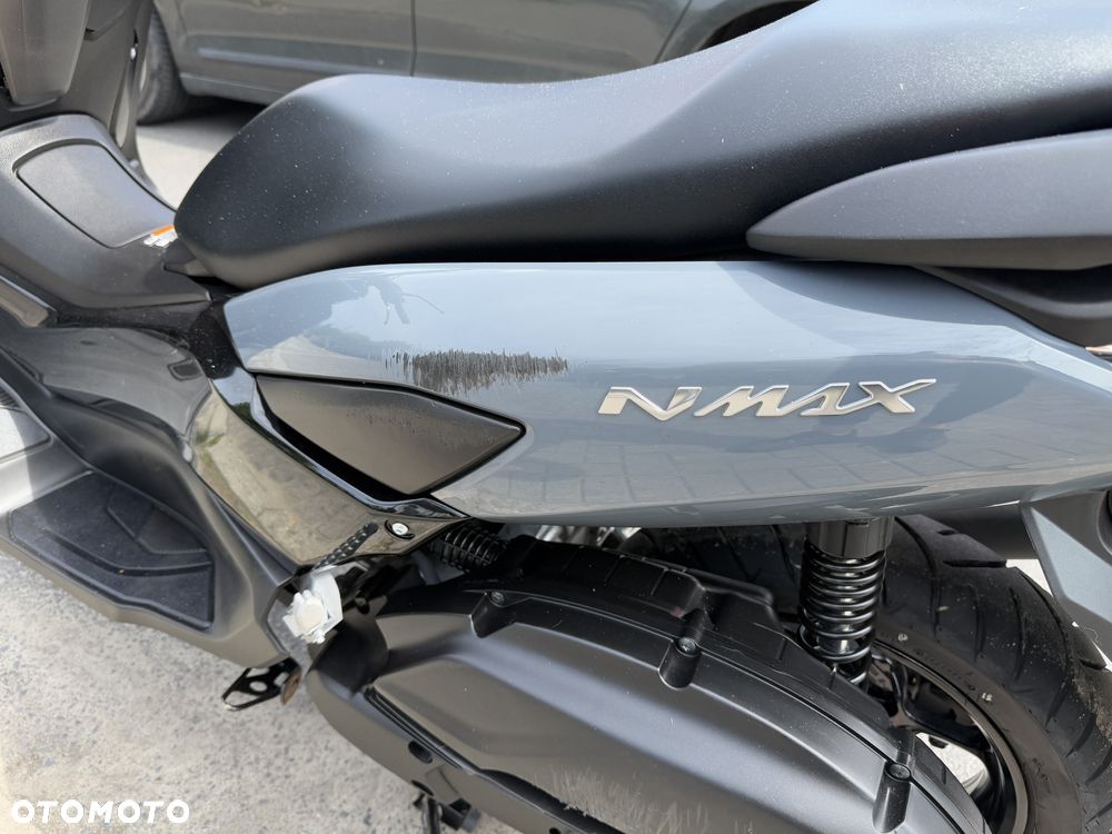 Yamaha NMAX - 21