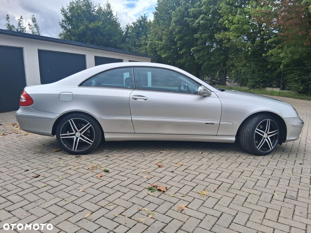 Mercedes-Benz CLK 320 - 4