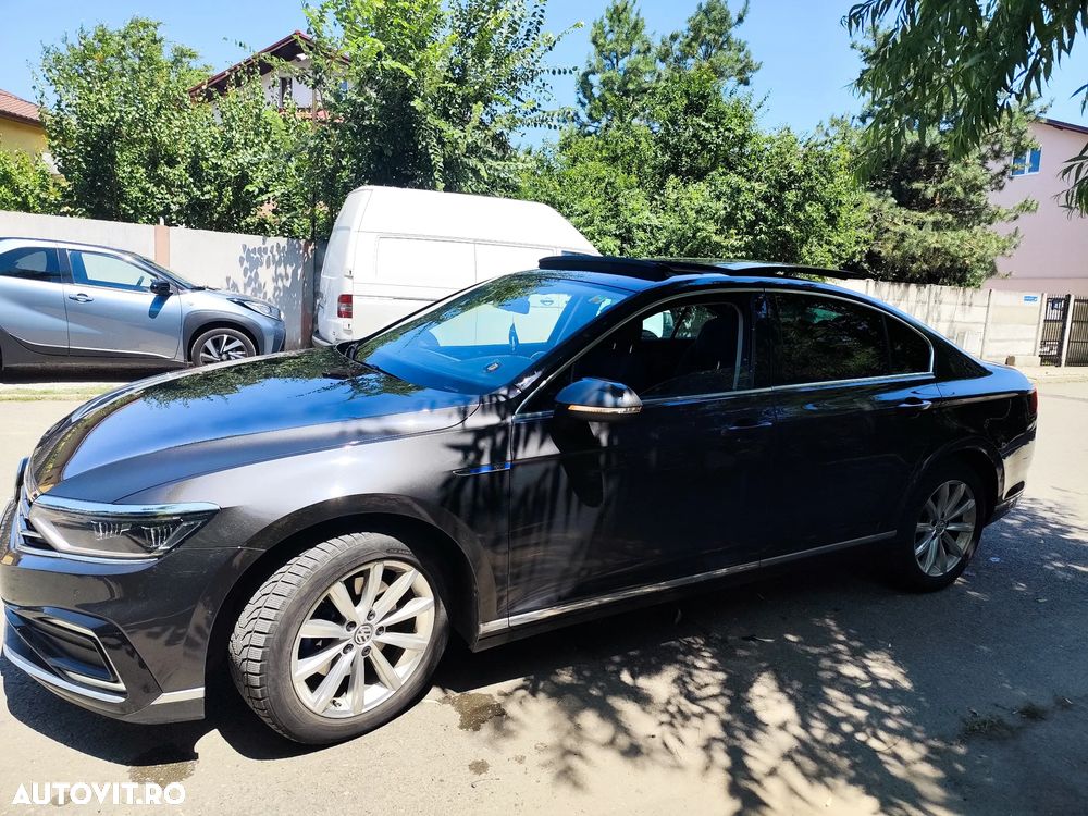 Volkswagen Passat - 18